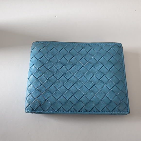 Bottega Veneta Intrecciato Blue Leather Bi-Fold Wallet - Picture 3 of 16